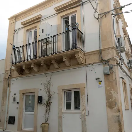 Kalsa's House Vakantiehuis Noto